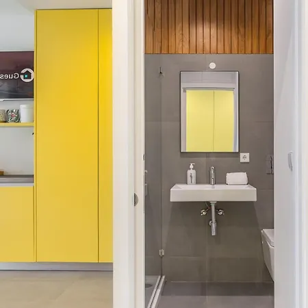 Guestready - Light & Bright